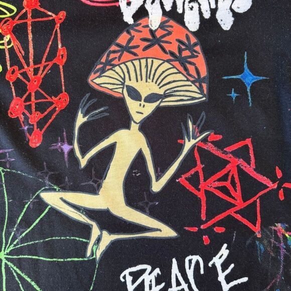 LSDREAM Alien Peace Love Wubz Graphic Black Shirt Size Medium Rave Festival EDM - Picture 3 of 6
